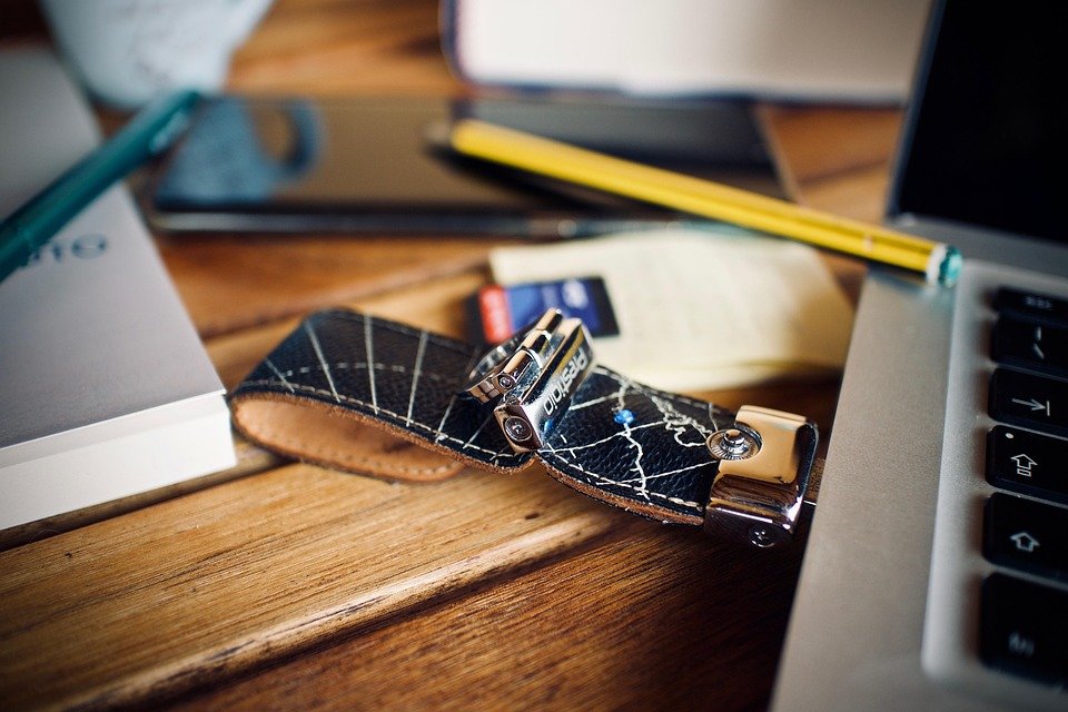 Pendrive Kingston Asli Murah: Adakah Ia Berbaloi untuk Wang Anda?