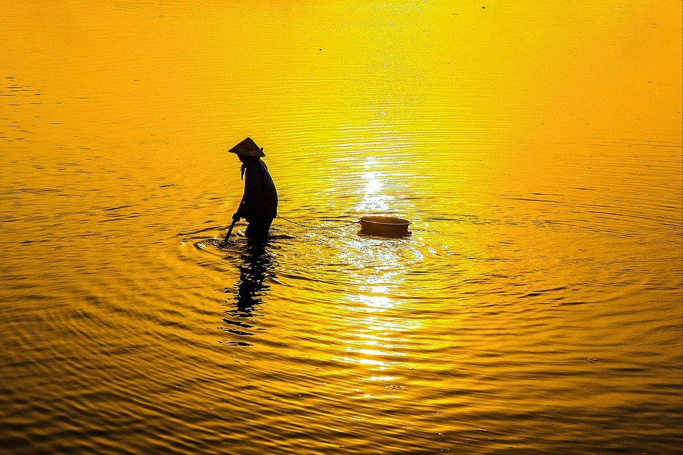 Jangan Terkejut! Keropok Lekor RM1 Ini Memang Padu Rasanya.