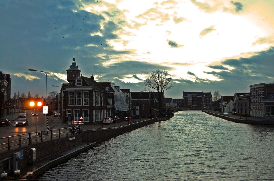 Keropok Lekor Gotel Vakum RM1: Snek Tradisi Warisan Turun Temurun.