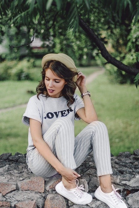 T-shirt Lelaki ZEKE A0028: Mengapa Ia Begitu Digemari?