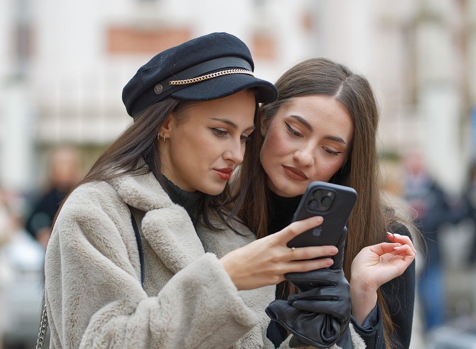 Review YOVONINE Headphone: Bunyi Jelas & Bass Mantap