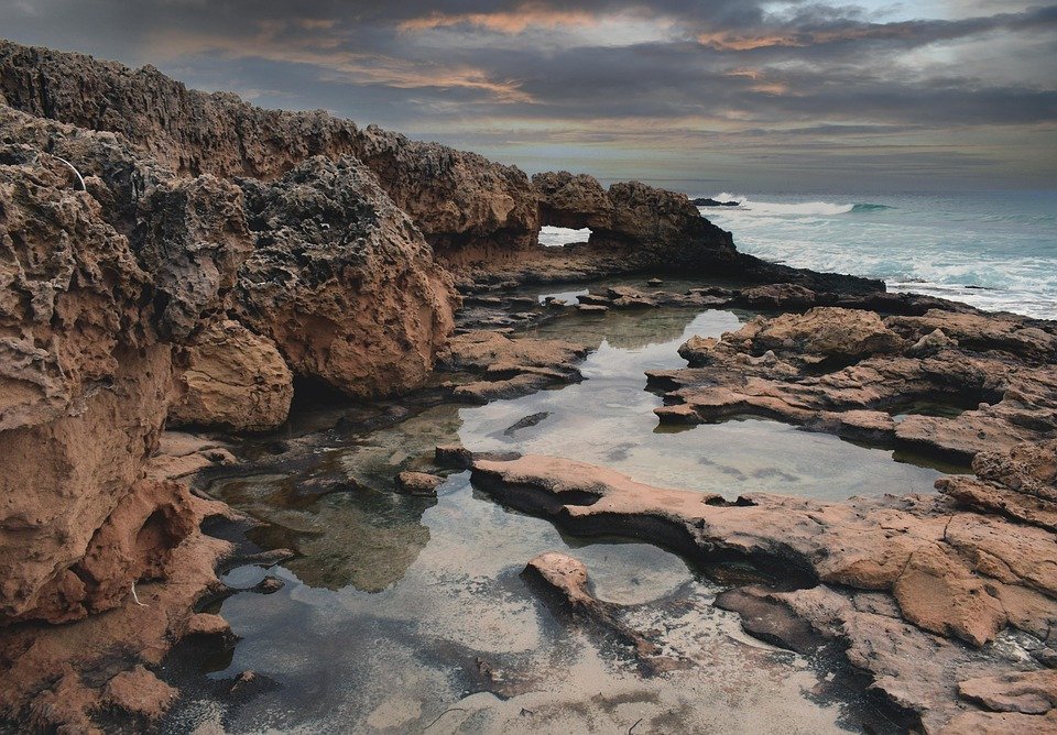 Kenapa Ariana Boutique Pilihan Terbaik Untuk Dapatkan Set Zahra Ironless CEY?