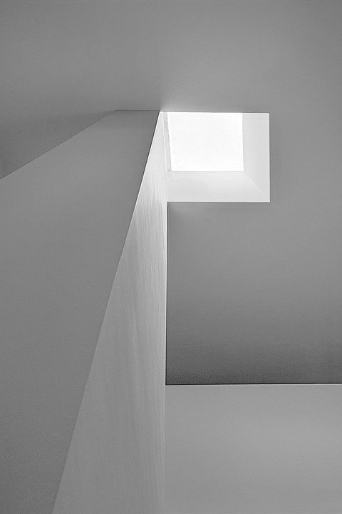 Bau Kaki Hapak Selepas Sukan Sekolah? Spray Ini Bantu!