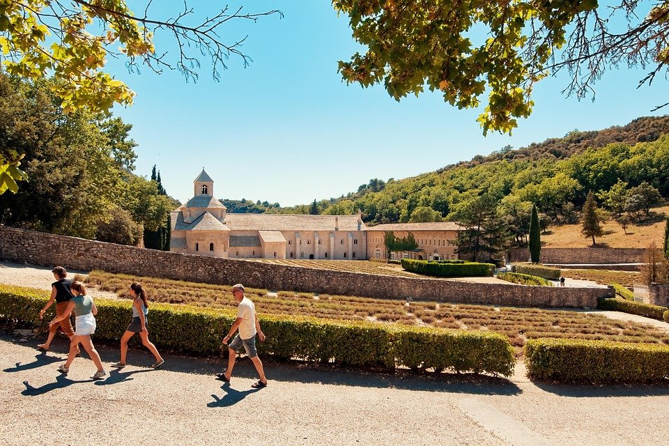 Terbukti Berkesan! ELGINI E16028 Seluar Track Slim-Fit Untuk Gaya Aktif Anda