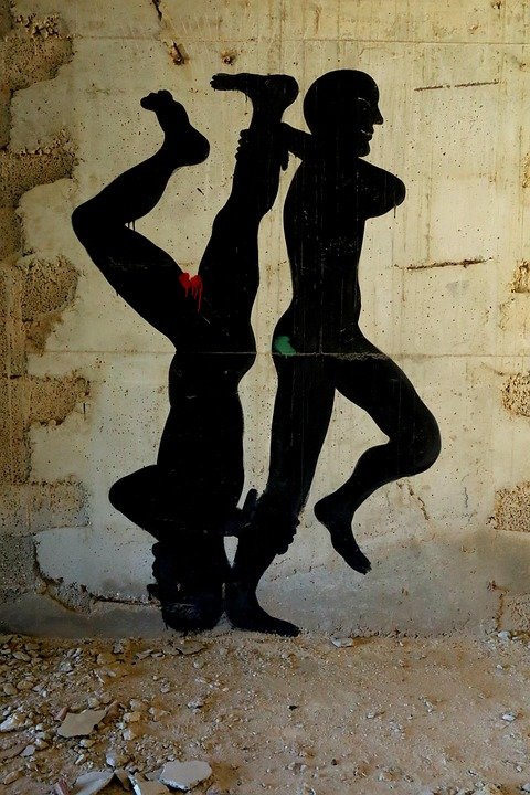 Spray Anti-Bau Kasut Untuk Cuaca Malaysia Yang Panas.