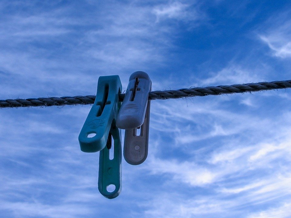 Tong Beras Minimalis untuk Dapur yang Kemas dan Teratur