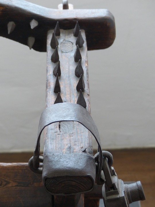 Testimoni Menakjubkan: Spray Kasut Ini Memang Patut Anda Miliki!