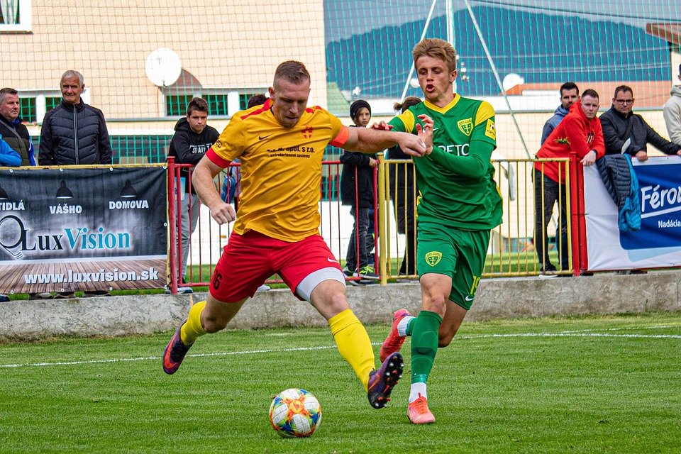 Clashe Palazzo Jeans: Seluar Denim Fleksibel Untuk Gaya Harian.