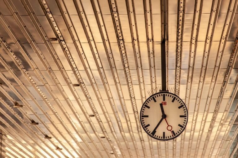 Muka Glowing Tanpa Cela: Rahsia Tersembunyi Glad2Glow Pomegranate Niacinamide