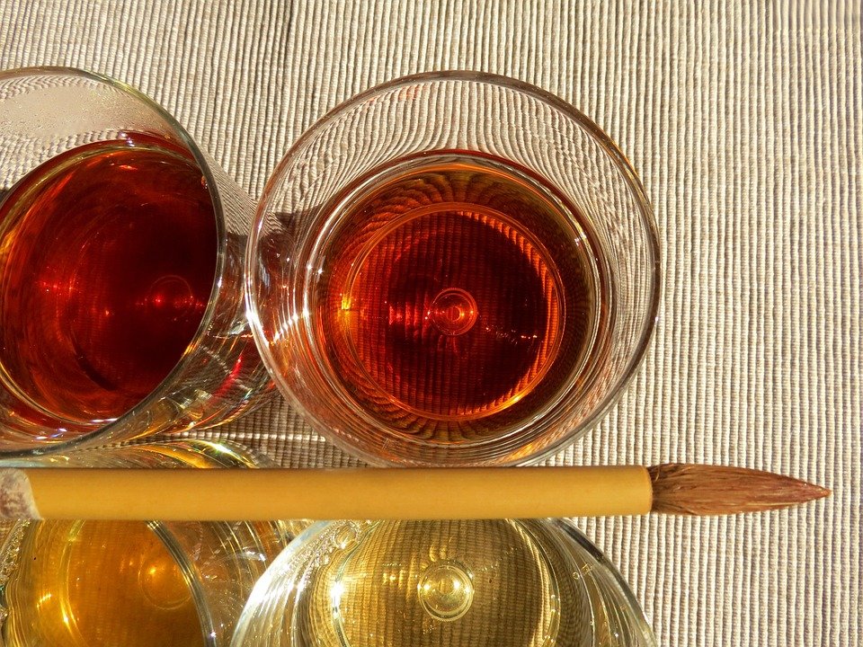 Pembayang Mata Julydoll: Peluang Untuk Berkreasi Dengan Warna.