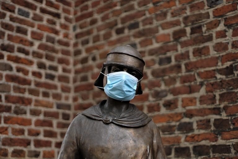 But Martin Lelaki Serbaguna: Lebih Dari Sekadar Kasut Biasa