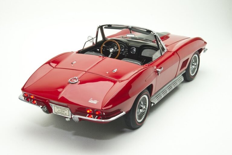 Terbaik Di Malaysia: ELGINI E16028 Seluar Track Slim-Fit Yang Wajib Dimiliki