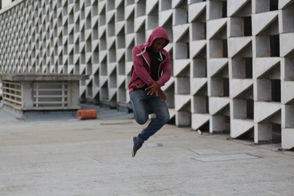 Glad2Glow Perfect Cover Cushion: Bedak Asas Wajib Ada Dalam Beg Mekap.