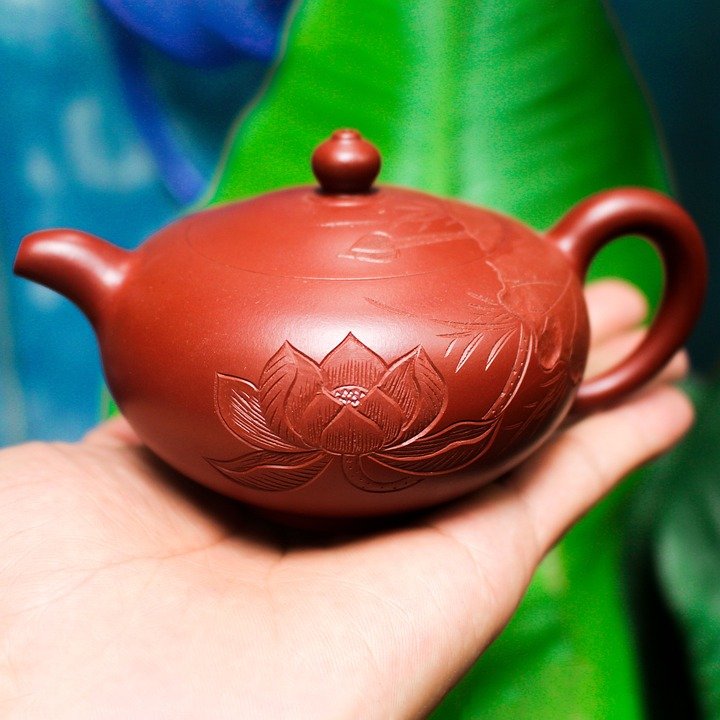 Set Cadar Queen Viral 2024: Gaya MUJI Paling Trendy di Pasaran