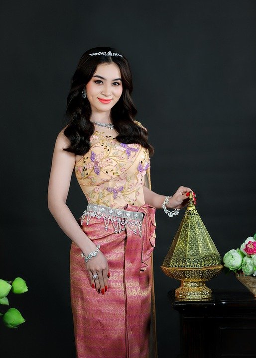 Kasut Anti-Slip Terbaik Untuk Cuaca Hujan Malaysia.