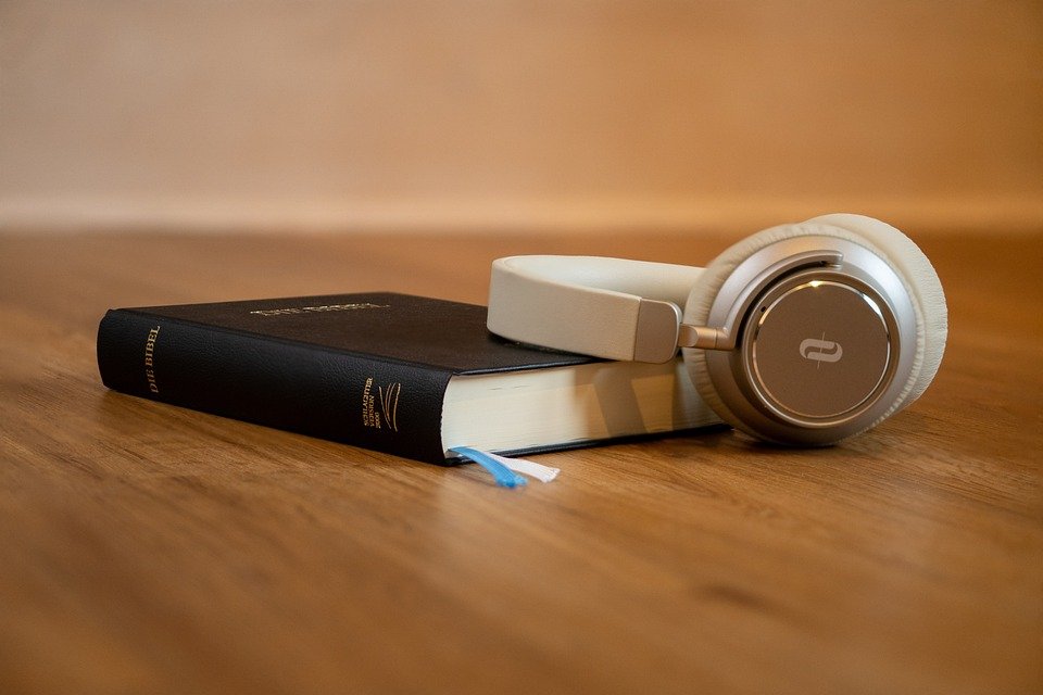 YOVONINE Headphone: Pilihan Utama untuk Kualiti Audio Terbaik