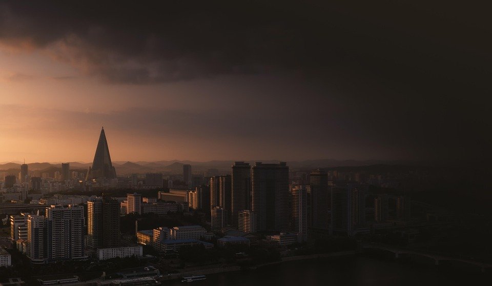 Bantal Hotel Viral BSB: Pilihan Bijak Untuk Tidur Berkualiti Tinggi.