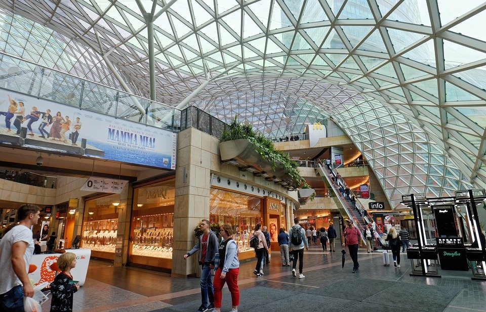 Ulasan But Kerja Lasak Ringan Bernafas