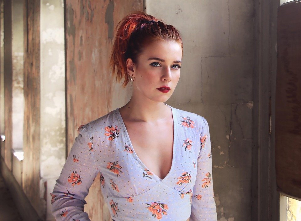 Lip Tint Water KIMUSE: Kesegaran & Warna yang Kekal