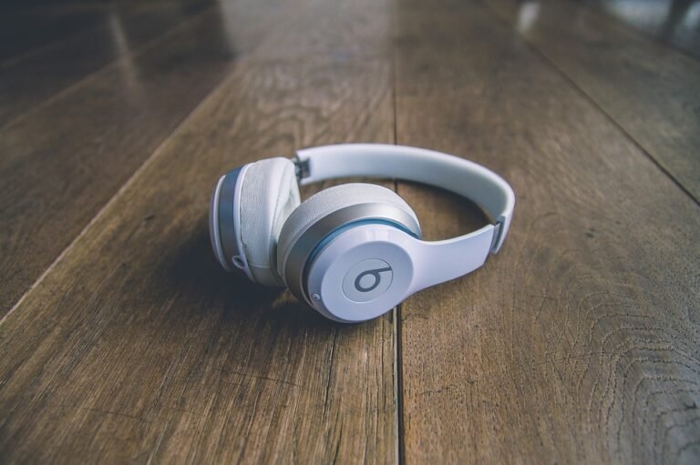 YOVONINE Headphone: Solusi Audio Mudah Alih Terbaik Anda