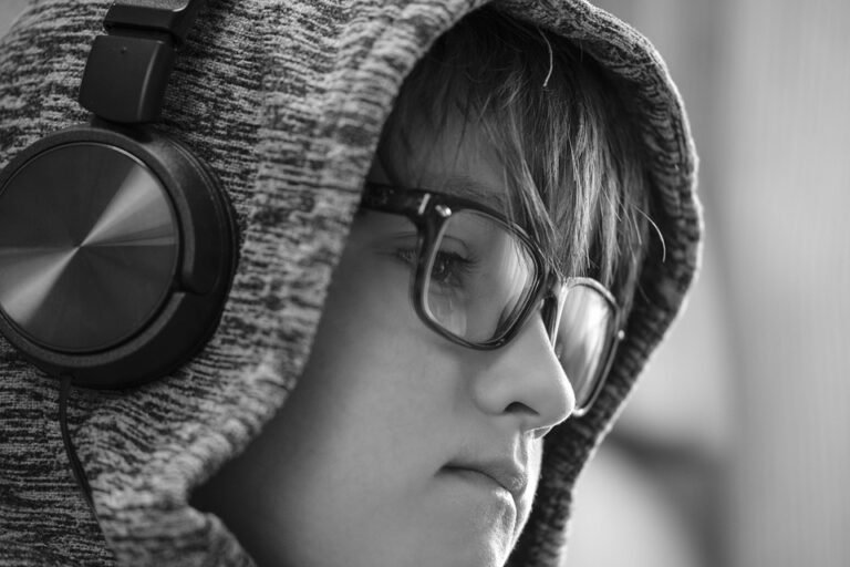 YOVONINE Headphone: Audio Stereo Terbaik untuk Pengalaman Mendengar