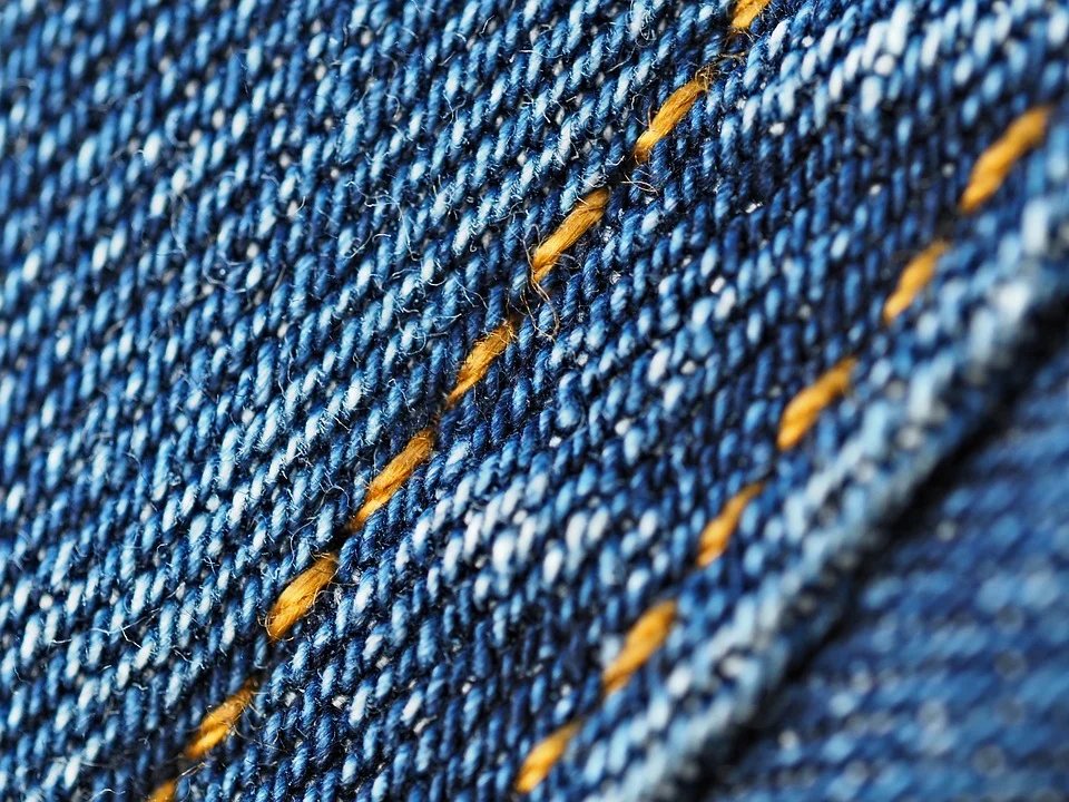Denim Palazzo Clashe Plus Size: Gaya Yang Tak Pernah Salah.