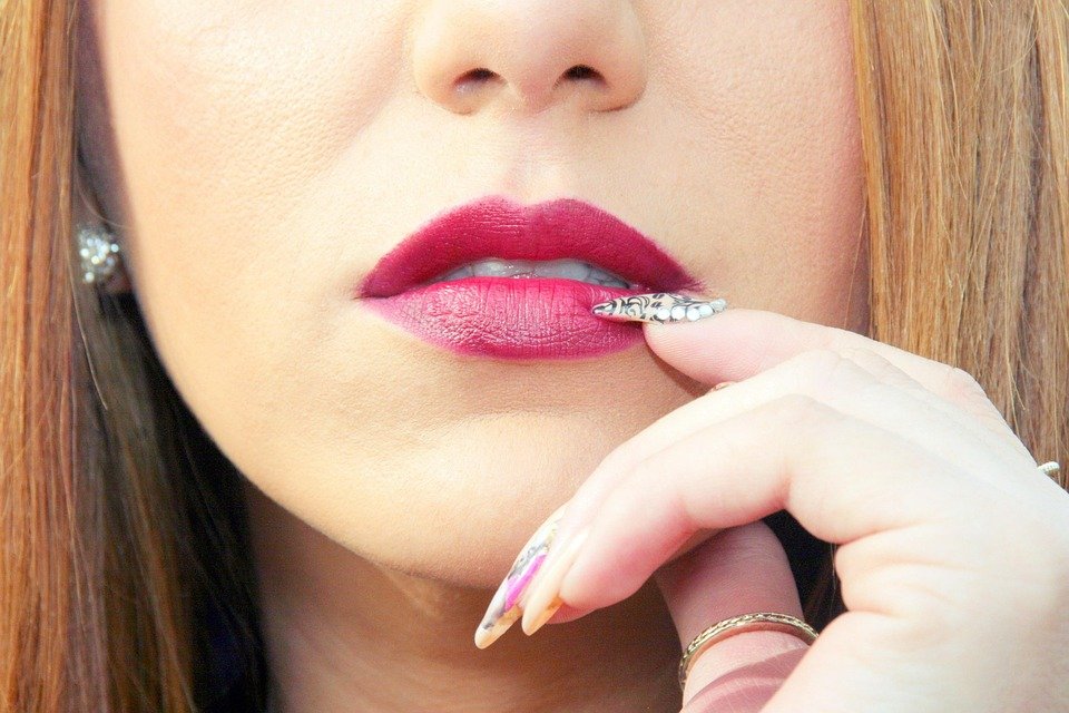 Lip Glaze KIMUSE Murah: Kesempurnaan Bibir Tanpa Membazir