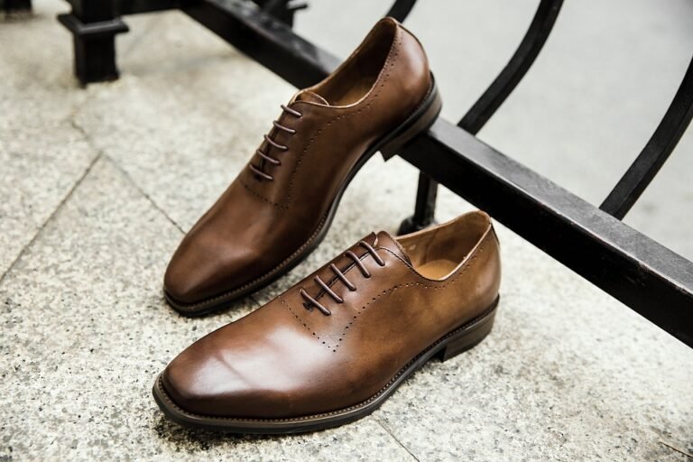 Sole Tebal Kasut Pure Black: Lebih Stylish